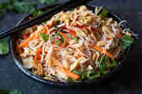 Recipe Vietnamese Inspired Cold Rice Noodle Salad With Chicken (1)